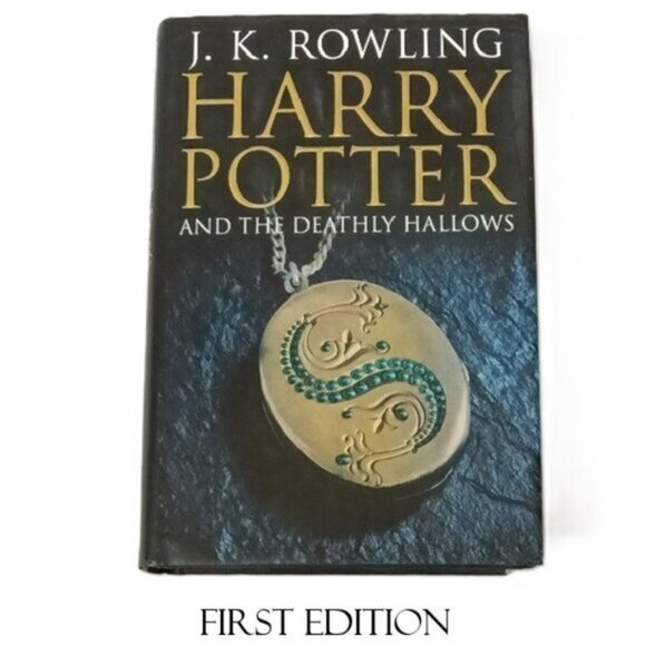 Hardcover Book Harry Potter and the Deathly Hallows J K Rowling Raincoast Books - Picture 1 of 5
